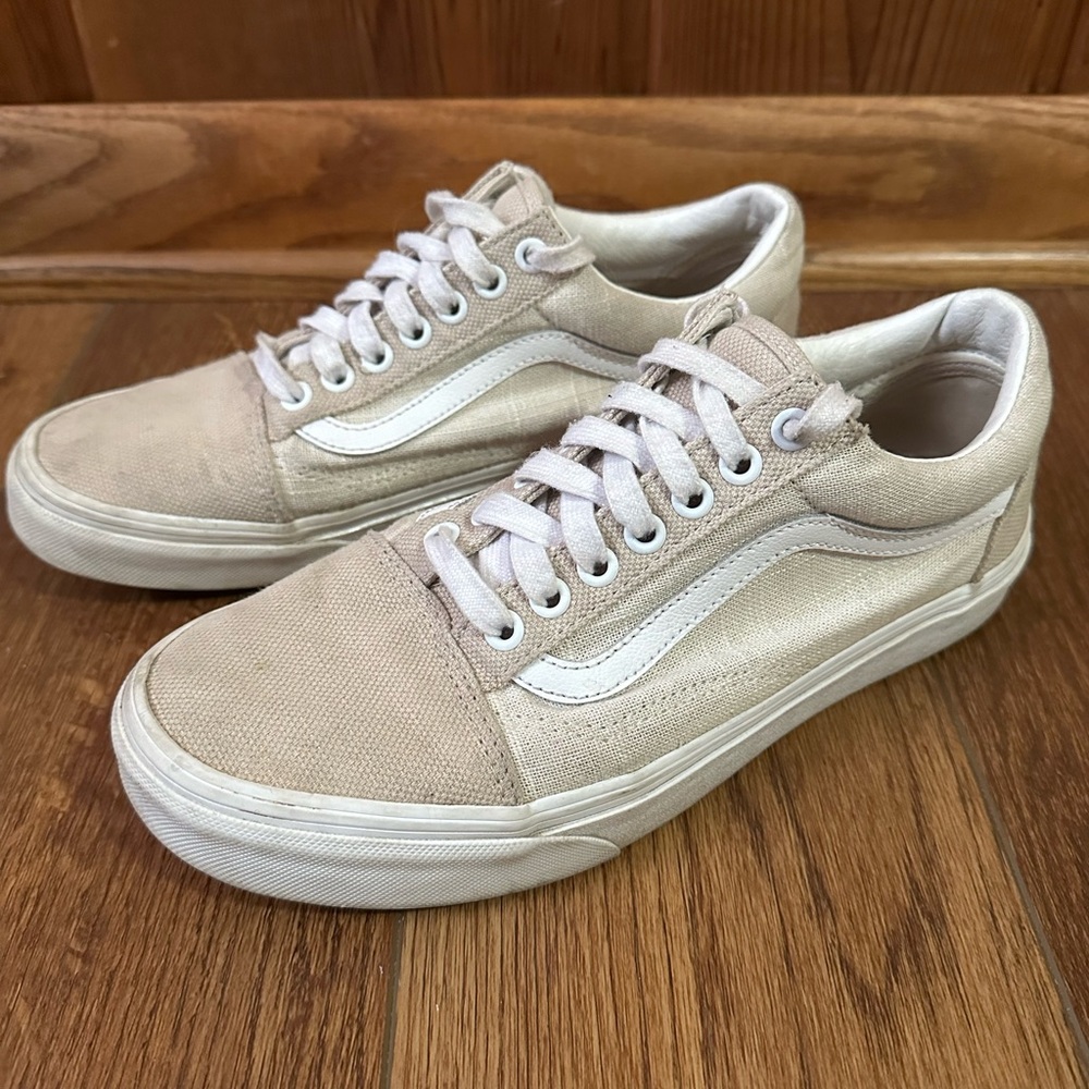 Vans Women’s Classic Lace-Up Tan Cream Sneakers Womens Size 9